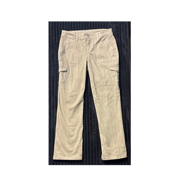 Gloria Vanderbilt Women’s All Around Slimming Khaki Cargo Pants – Size 6P - Picture 1 of 4